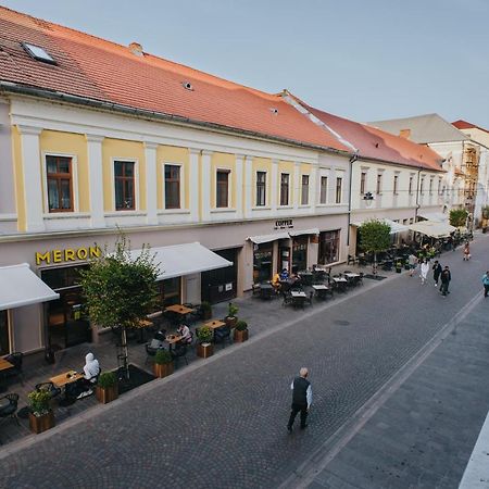 Noo'Vo Central Apartaments Oradea Exterior foto