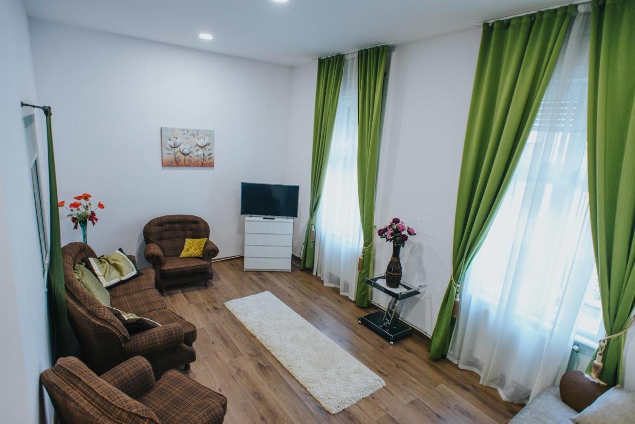 Noo'Vo Central Apartaments Oradea Exterior foto